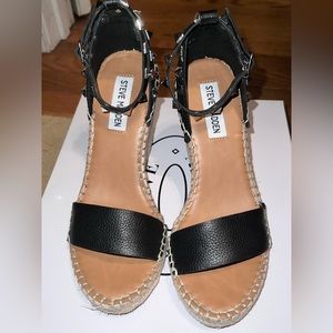 Steve Madden McKenna Black Size 6